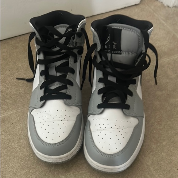 Nike Air Jordan High-Top Sneakers - Picture 2 of 3
